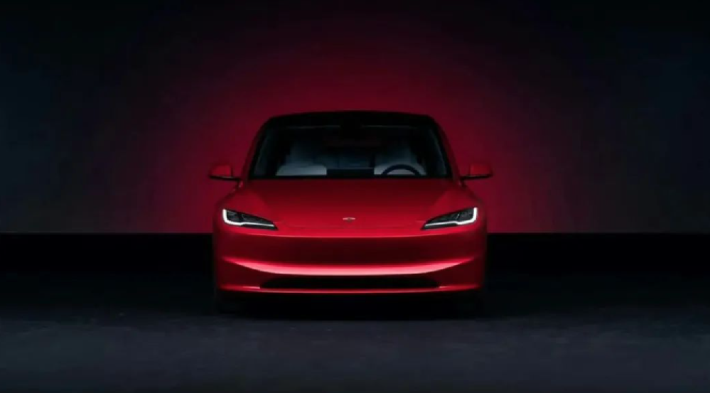 特斯拉新款 Model 3 正式发布，外观内饰设计大改，售价 25.99 万起
